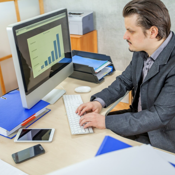 Job Management Software for Trades UK: A Guide for Growing Trade Businesses
