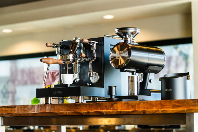 Upgrading Your Coffee Routine: Dual Boilers, Rotary Pumps, and Integrated Grinding